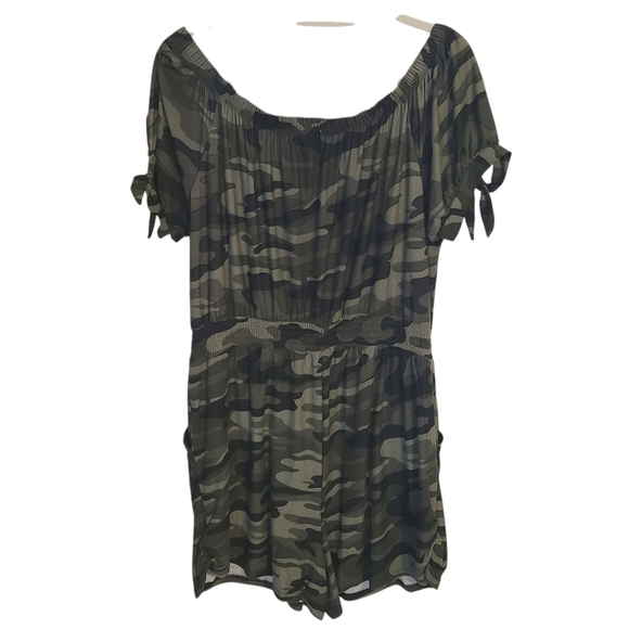 Derek Heart | Women's Green and Black Camouflage Tie-Shoulder Romper (Size 2X) - Picture 13 of 13